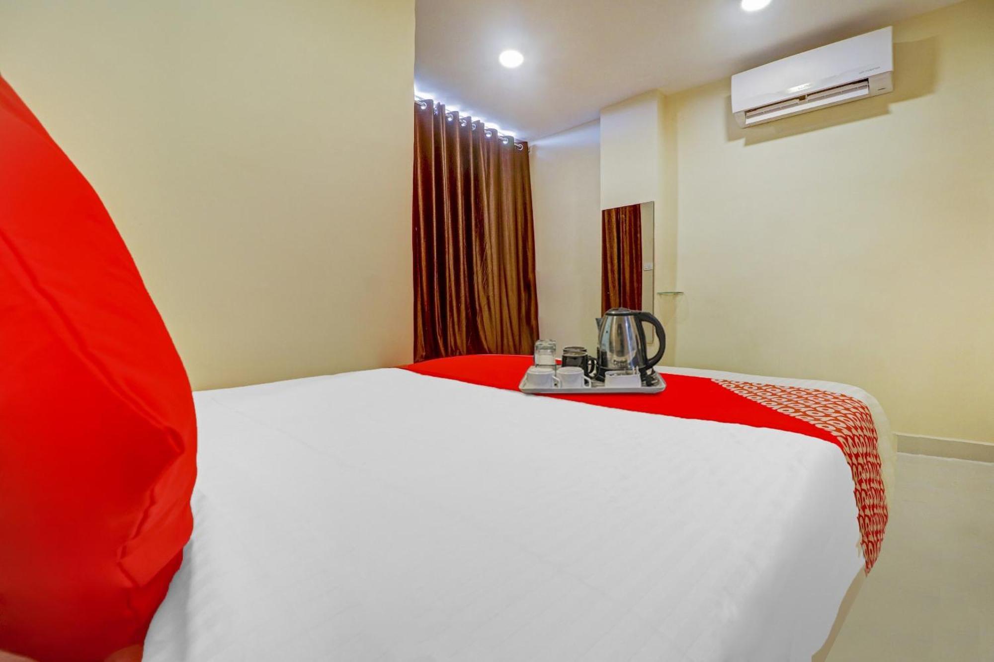 Hotel O Aayush Stay Inn Maula Ali Exterior photo