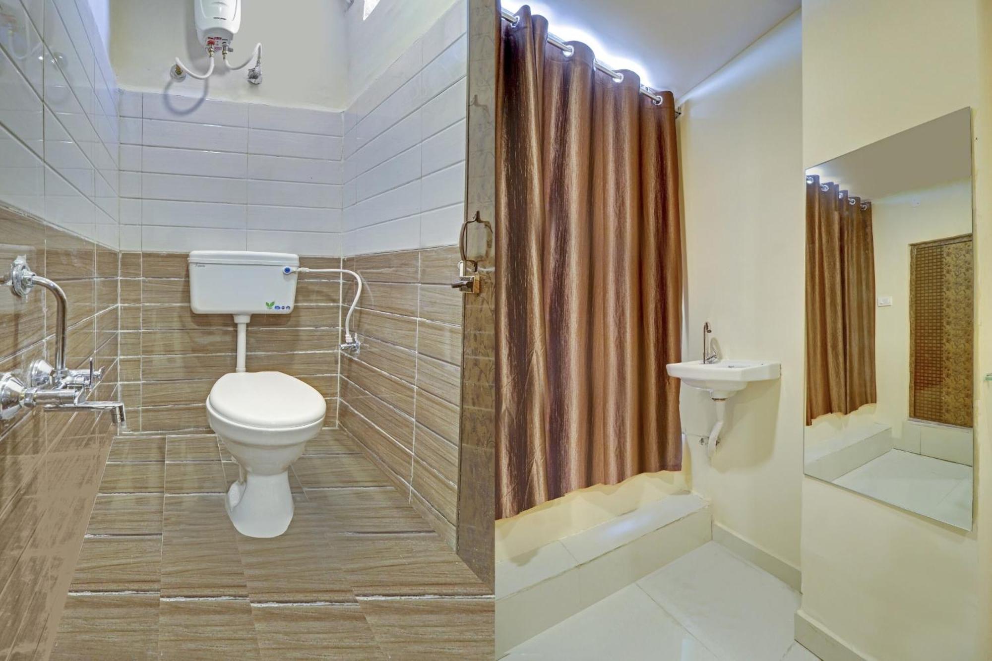 Hotel O Aayush Stay Inn Maula Ali Exterior photo